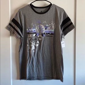BNWT Epcot T-shirt